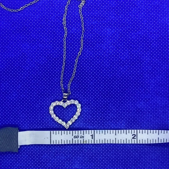 New sparkly open heart necklace silver chain beautiful Valentines Day gift - Picture 3 of 5
